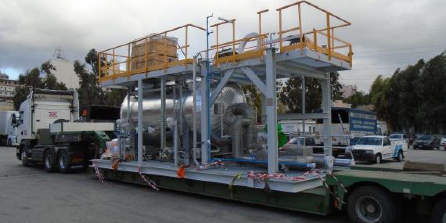 Delta Maritime & Steder Group Cooperate on Complicated Transshipment at Piraeus Port