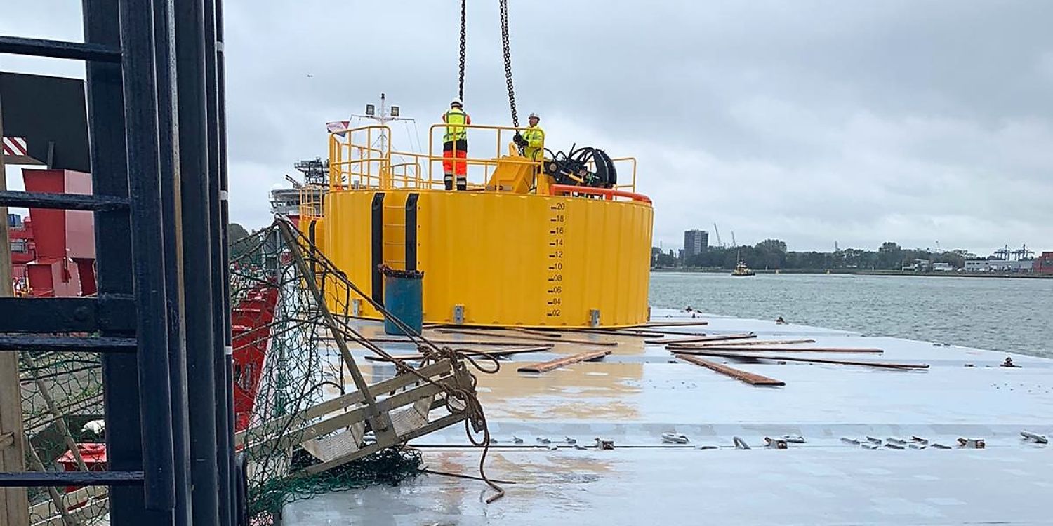 Delta Maritime arranges receipt and transport of buoys to Motor Oil in Corinth